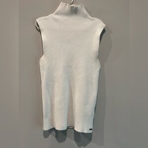Chic High Neck Sleeveless Top - White